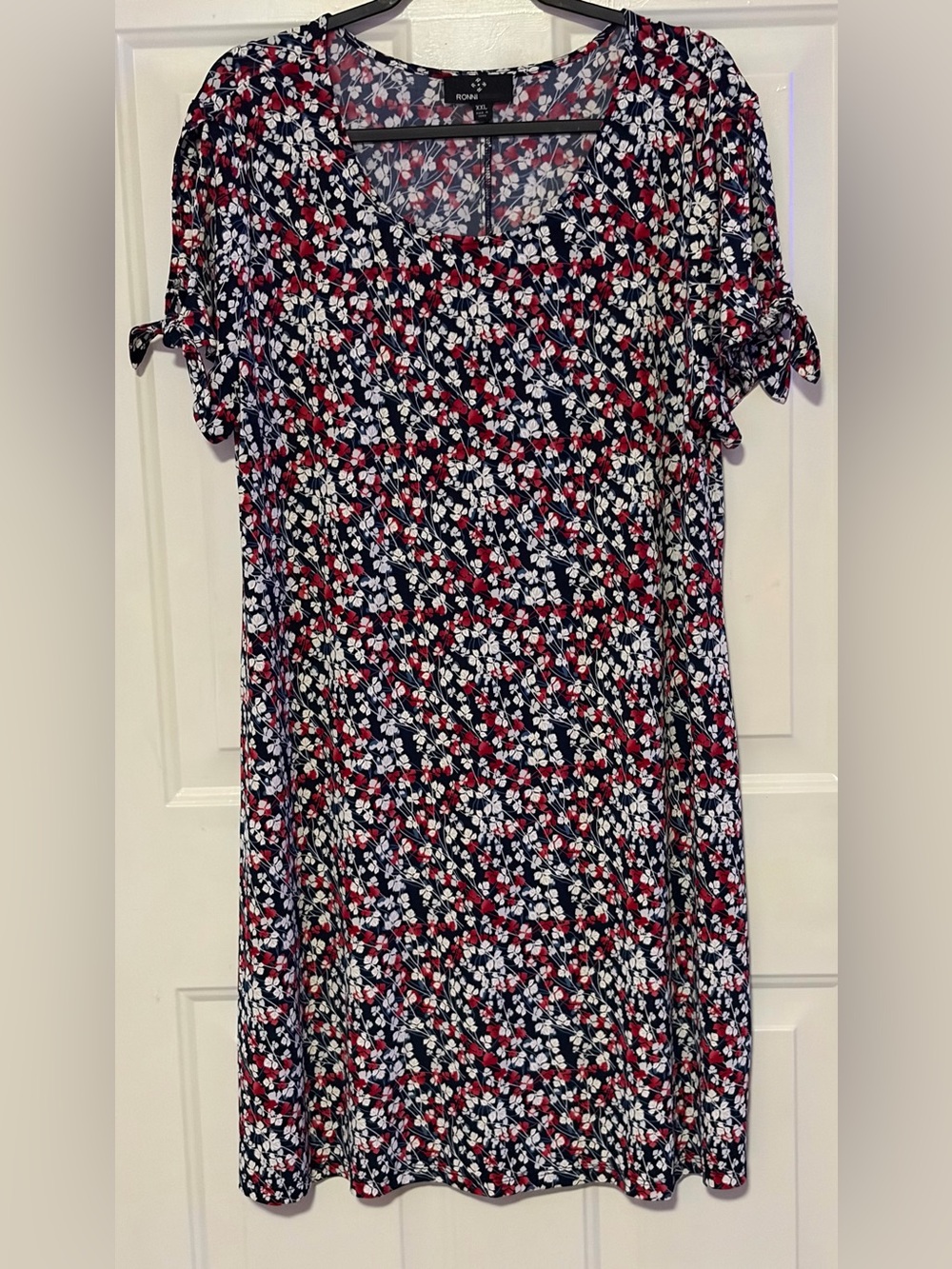 Ronni Nicole Floral Maxi Dress in Blue & Red XXL Like New